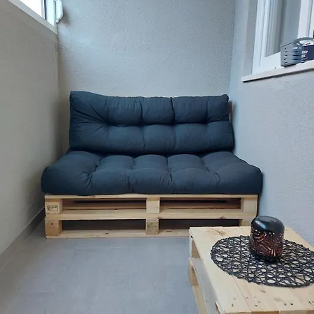 Adora * 斯普利特